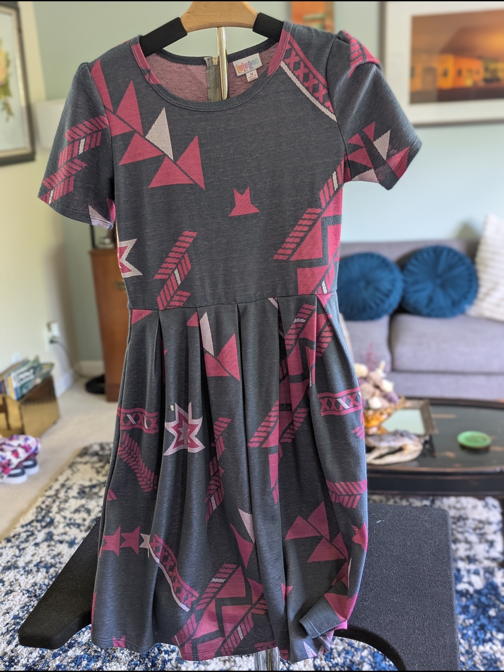 LuLaRoe Gray & Pink Geometric Amelia Dress